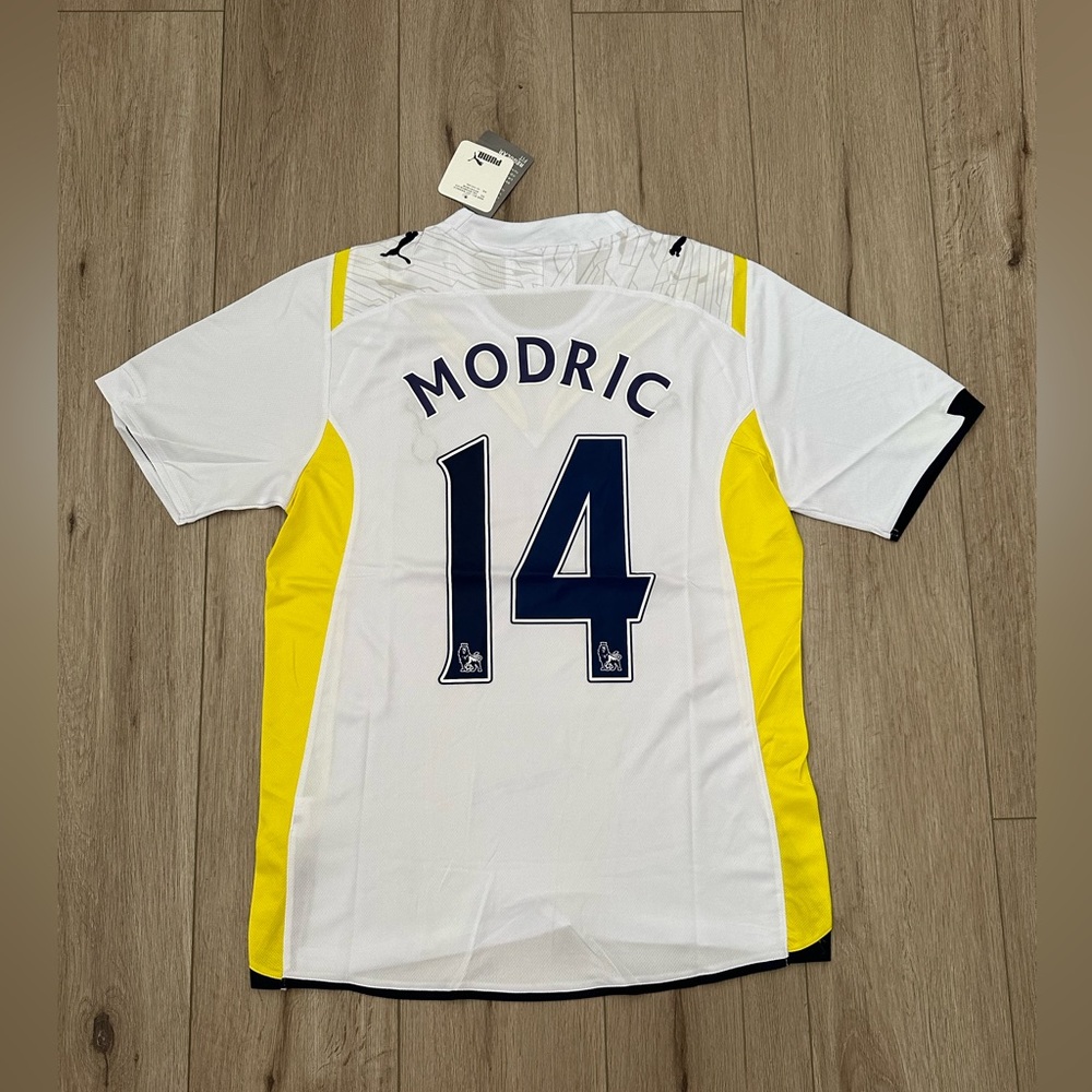 Tottenham Modric White Jersey